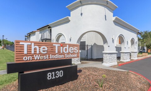 Apartments Near National Paralegal College Tides on West Indian School for National Paralegal College Students in Phoenix, AZ