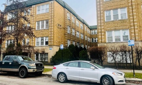 Apartments Near Shimer SAP School 4045-55 for Shimer College Students in Chicago, IL