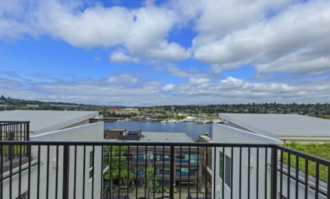 Apartments Near UW 2820 Eastlake Ave E for University of Washington Students in Seattle, WA