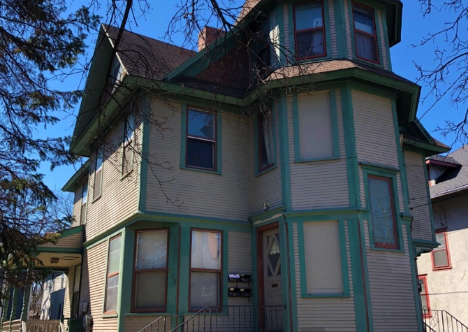 Houses Near 815 Kalamazoo Ave- 5 Unit Apartment Building Downtown Kzoo Featuring Studios, 1 BR and 2 BR Apts
