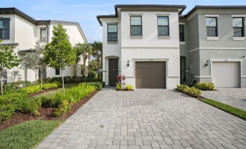 Houses Near Jose Maria Vargas University 3 Bedroom Townhome in Fort Lauderdale for Jose Maria Vargas University Students in Pembroke Pines, FL