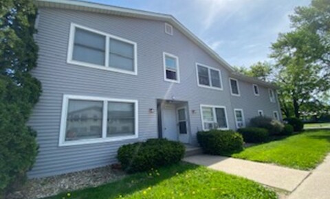 Apartments Near Harrison College-Elkhart 1016 S 16th St. for Harrison College-Elkhart Students in Elkhart, IN