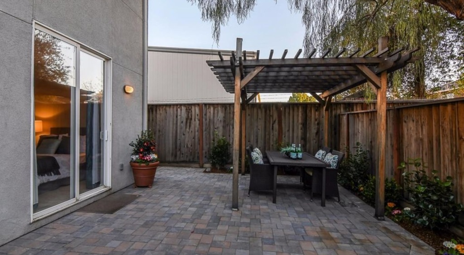 Spacious 3-Story Home, A/C, 3 Master Suites, Great Japantown Location!