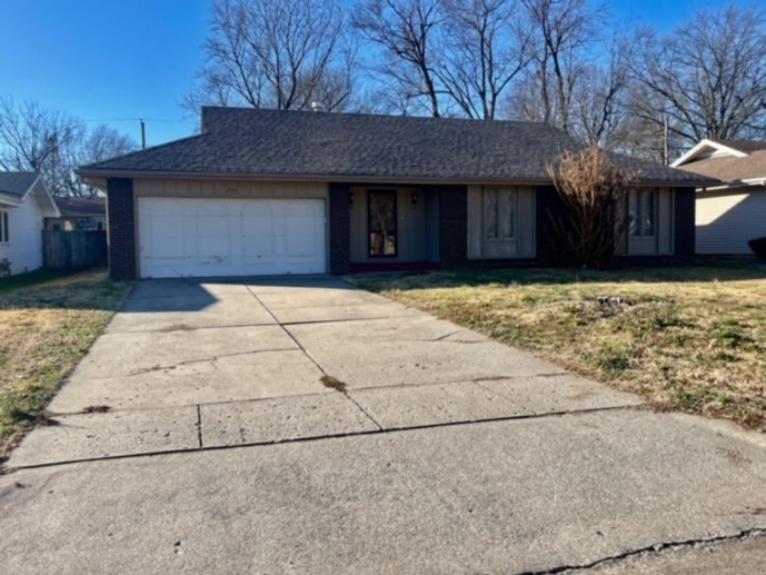 REDUCED - 2535 S. WELLER AVE. - NO PETS - CALL OFFICE FOR SHOWING INFORMATION