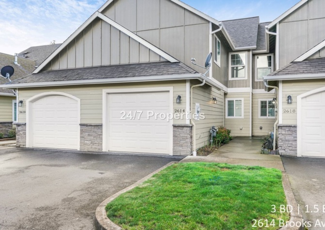Houses Near Enticing 3 Bed 1.5 Bath home in NE Salem! 