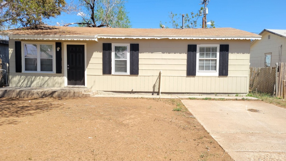 Totally Remodeled!! Available April 1st! 3Bed/2Bath 