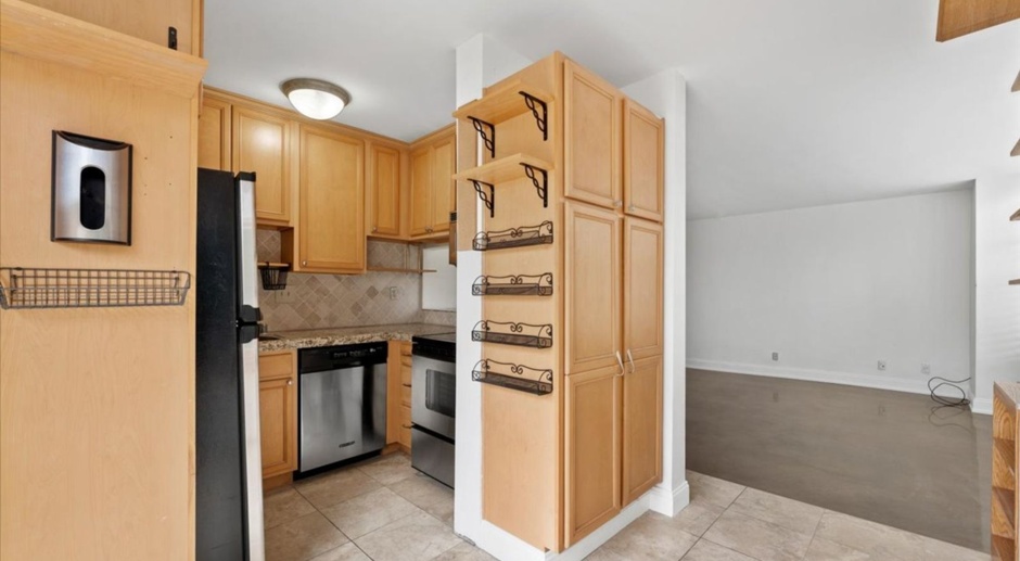 One bedroom condo in the heart of Downtown, Reno