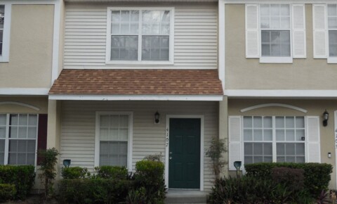 Houses Near Valencia College 4107 Plantation Cove Dr. Quiet, cozy townhouse with view of the grounds.  for Valencia College Students in Orlando, FL
