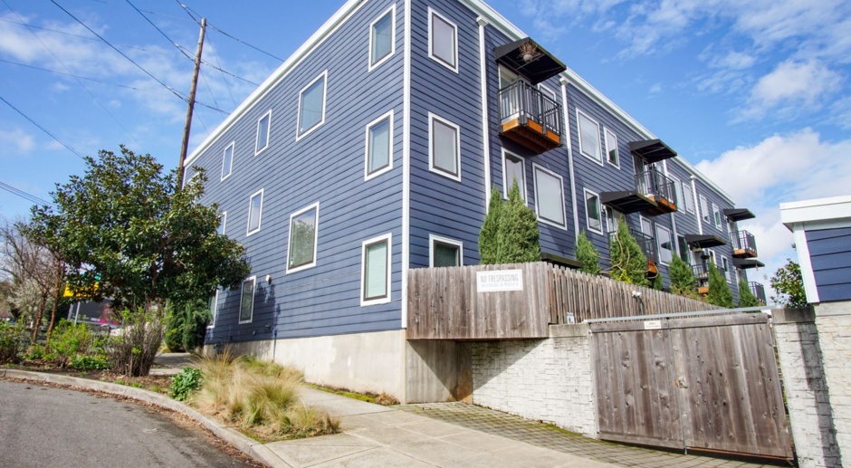 *4 Weeks FREE Rent!* Contemporary 1-Bed by South Waterfront/OHSU 