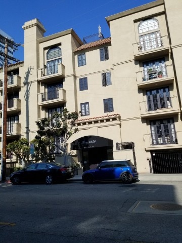 Beautiful Furnished Condo within walking distance to UCLA 