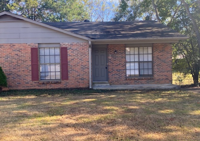 Houses Near For Rent in Millbrook!