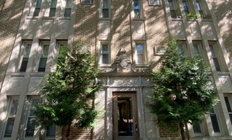 Apartments Near Rush 1332 W Hood, LLC for Rush University Students in Chicago, IL
