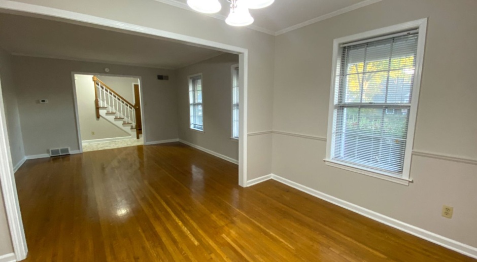 5 bed, 2.5 bath home in East Memphis near Quince and Lynnfield