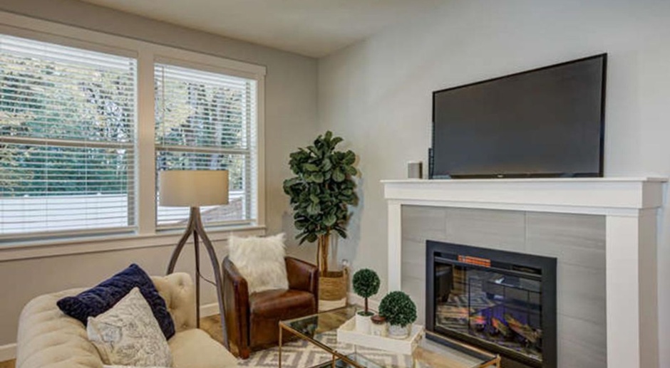 3 Bed,2.5 Bath Townhome at the Landing At Salmon Creek