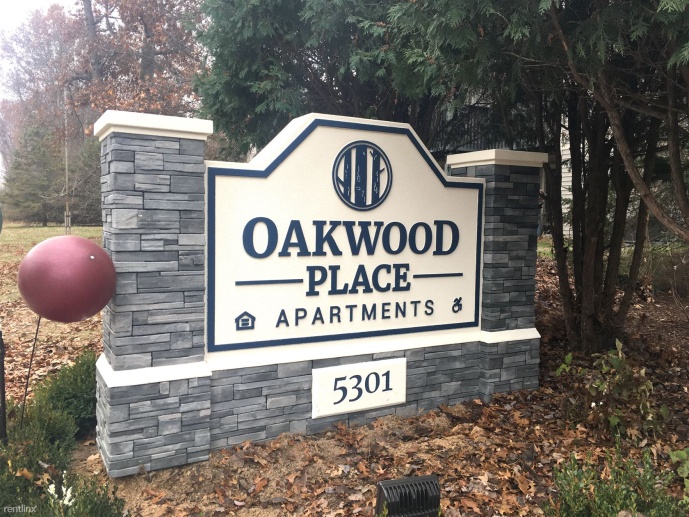 Oakwood Place Apartments