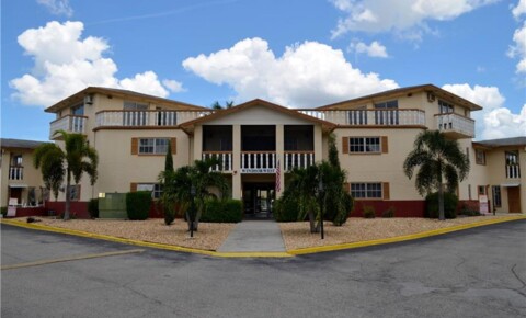 Apartments Near SWFC 2 Bed 2 Bath Condo in the Heart of Fort Myers! for Southwest Florida College Students in Fort Myers, FL