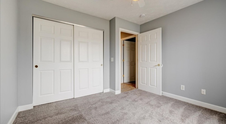 2 bedroom 2 bath $1229-1319.00/mo***Evansville, IN*** Pet Friendly**Cathedral Ceilings