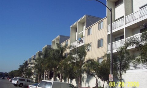 Houses Near Long Beach 2BR/2BA LOFT CONDO IN BIXBY KNOLLS for Long Beach Students in Long Beach, CA