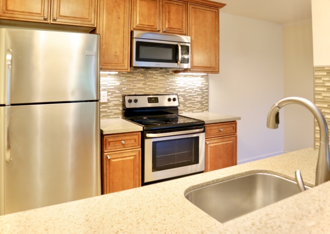 Houses Near 2 WEEKS FREE! Comfortable and spacious condo in Irvington - Fremont!