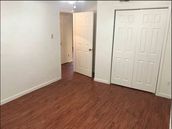2B/1BA apartment: 60-day sublet with option to extend to 1-year lease