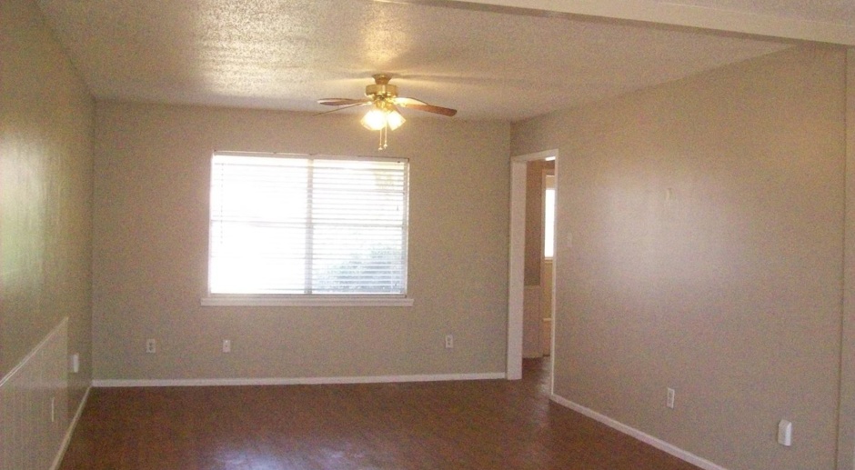 ** FEATURED HOUSE FOR SPRING MOVE IN **
