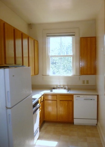 Sublet at 1107 Wertland St--Minutes to UVA Grounds and the Corner!