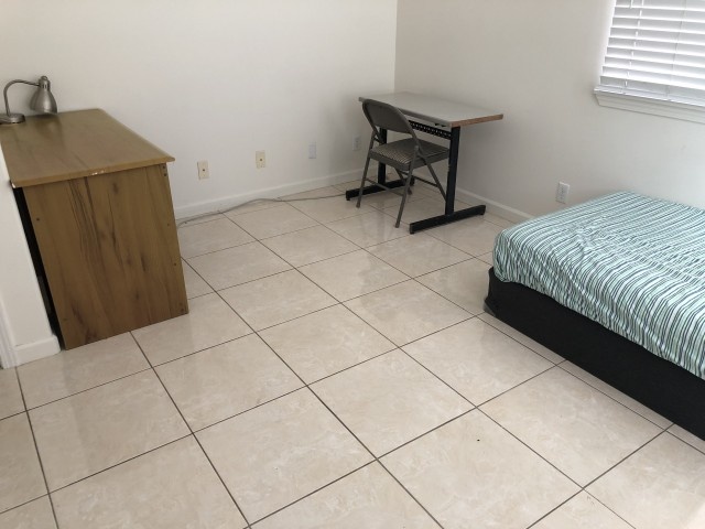 Room for rent near UH at Manoa