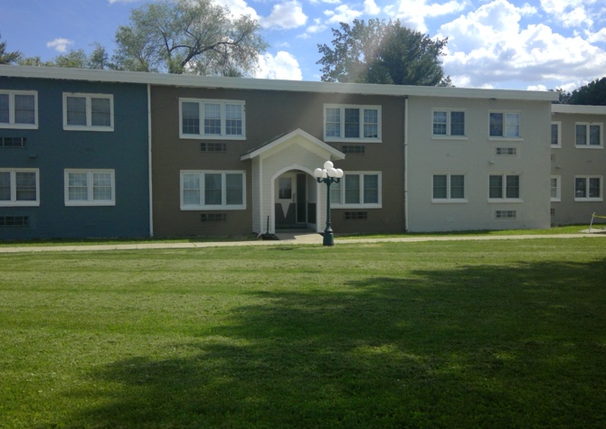 Houses Near Clean, Spacious, 1 & 2 Bedroom Apartments