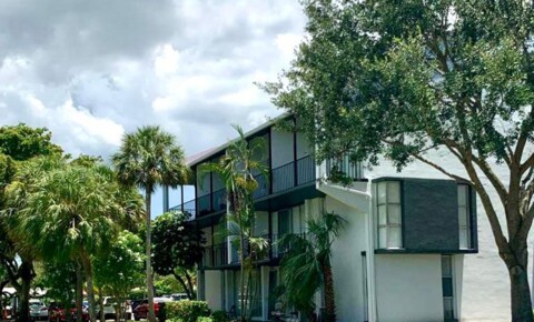 Apartments Near Lynn The Palms At Forest Hills for Lynn University Students in Boca Raton, FL