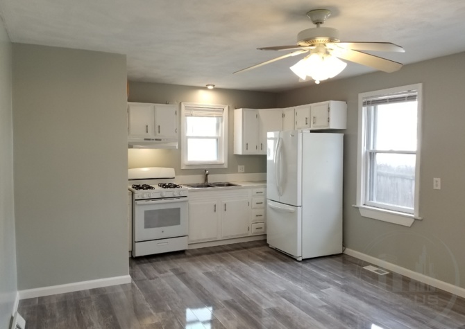 Houses Near [9 Water St]RENOVATED 2Bed CentralHeat WaterViews NEWFloors Laundry
