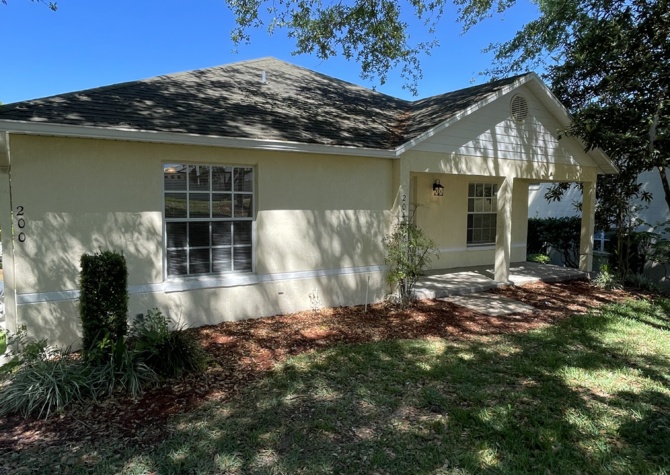 Houses Near Well Established Neighborhood Downtown Clermont! 3 Bed 2 Bath Home!