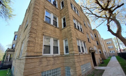 Apartments Near Roosevelt 2917-21 W. 24th Blvd for Roosevelt University Students in Chicago, IL