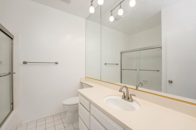2 Bedroom, 2 bath rental, 1,380 square feet