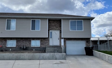 Houses Near Tooele Applied Technology College Deposit Moves You In! 4 Bed 1.75 Bath Home for Rent in Tooele for Tooele Applied Technology College Students in Tooele, UT