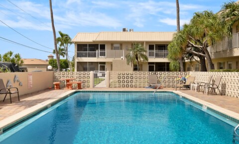 Apartments Near SWFC V.JK Villa Palm *10.1 for Southwest Florida College Students in Fort Myers, FL