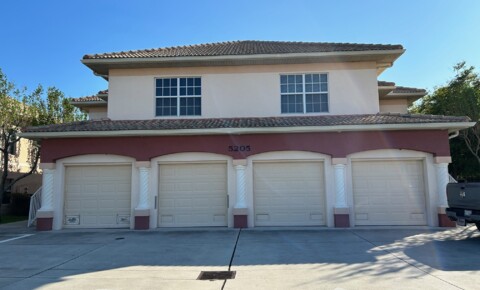 Houses Near Edison SE Cape Coral Condo for Edison State College Students in Fort Myers, FL