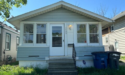 Houses Near Maumee 2 bed 1 bath for Maumee Students in Maumee, OH