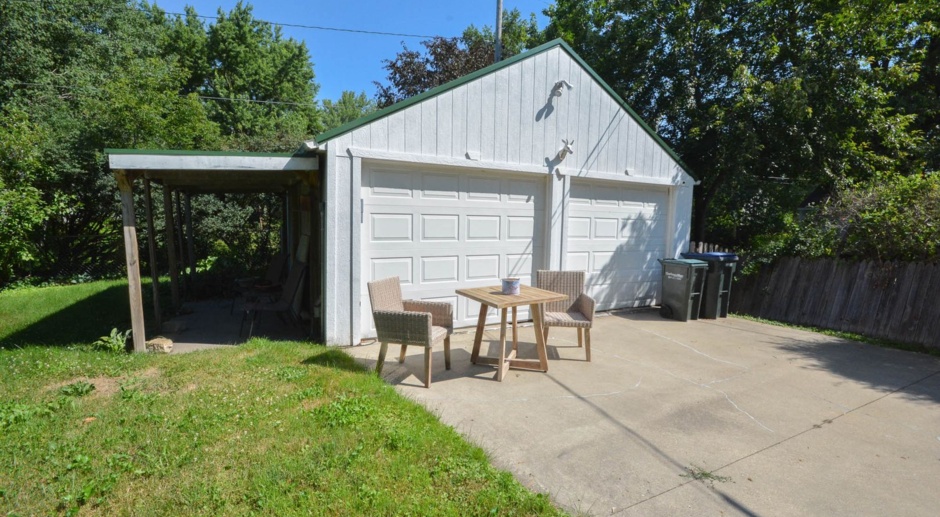 3 bed, 2 bath home just 5 minutes from downtown!
