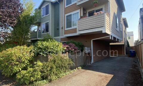 Houses Near SU Primo location; 3-story townhome w/ garage for Seattle University Students in Seattle, WA