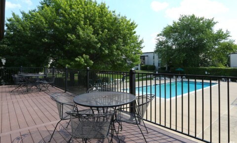 Apartments Near North Central Prairie Pointe for North Central College Students in Naperville, IL