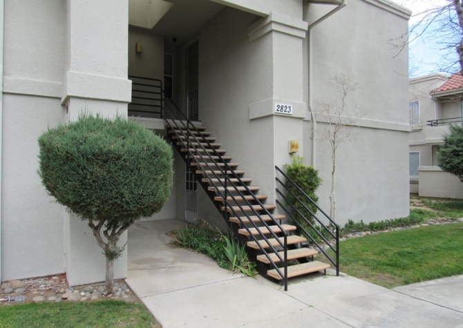 Houses Near (APPLICATION PENDING) West Lancaster Condo in Gated community near A.V College