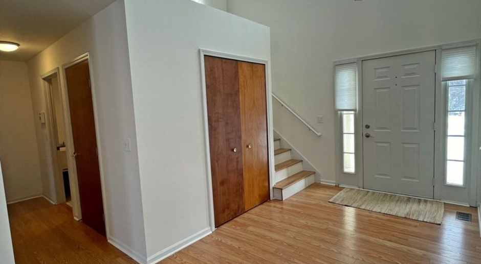 Three Bedroom Home for Rent in Arbor Hills!