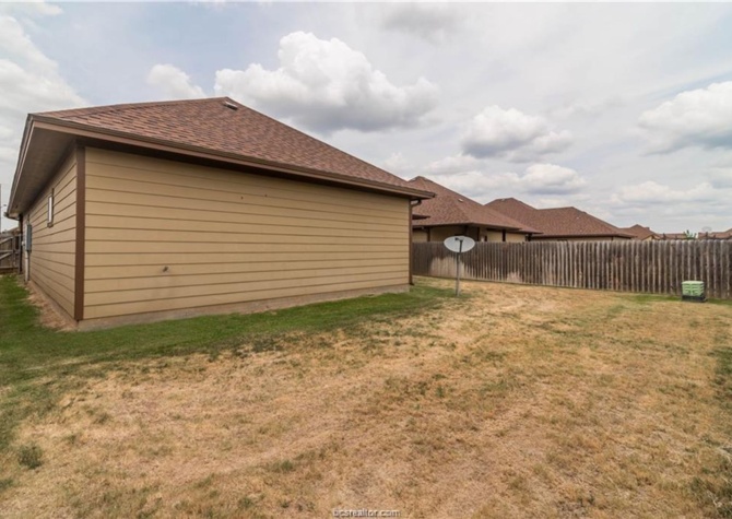 Houses Near College Station - 4 Bedroom 4.5 bathroom unit in the Barracks