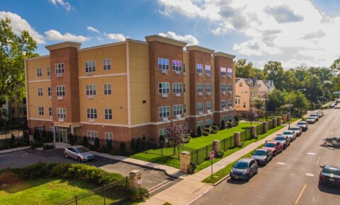 Apartments Near Felician 120 Halsted Street for Felician College Students in Lodi, NJ