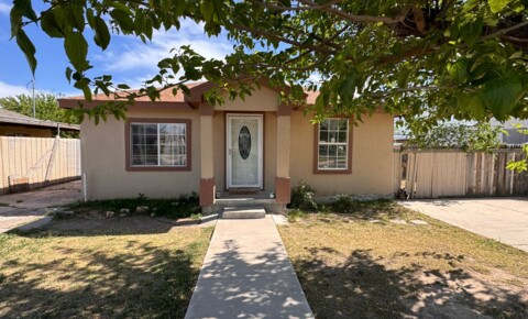 Houses Near Roswell Adorable house for rent! With large fenced backyard. for Roswell Students in Roswell, NM