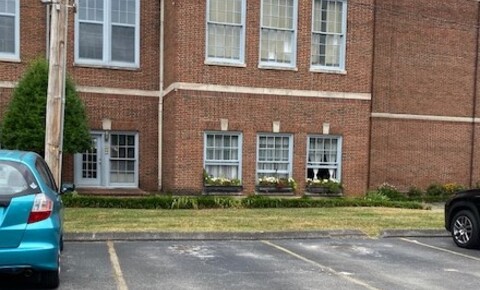 Houses Near UTK 1BR, 1.5BA CONDO for University of Tennessee: Knoxville Students in Knoxville, TN