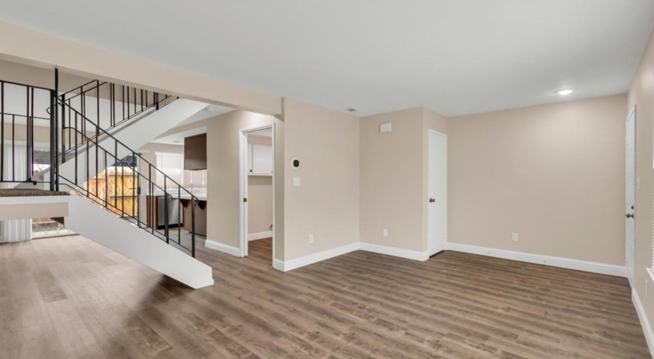 Freshly Remodeled 3 Bed 1.5 Bath Townhome