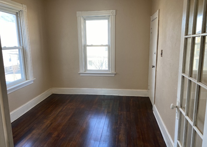 Houses Near {192 Belleville Rd Unit 2W New Bedford MA} 1 bed 1 bath 2ND floor !!!!