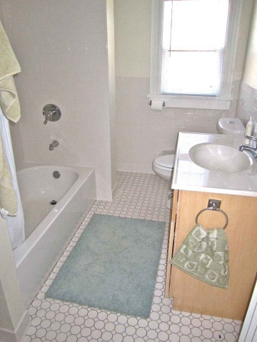 Private Room and Shared Bathroom available for rent immediately - $390 (Girls only)