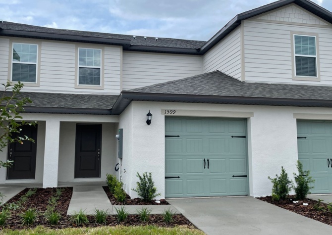 Houses Near Beautiful 2 Bed/2.5 Bath Townhome FOR RENT in the Hamlets of Tavares Community!